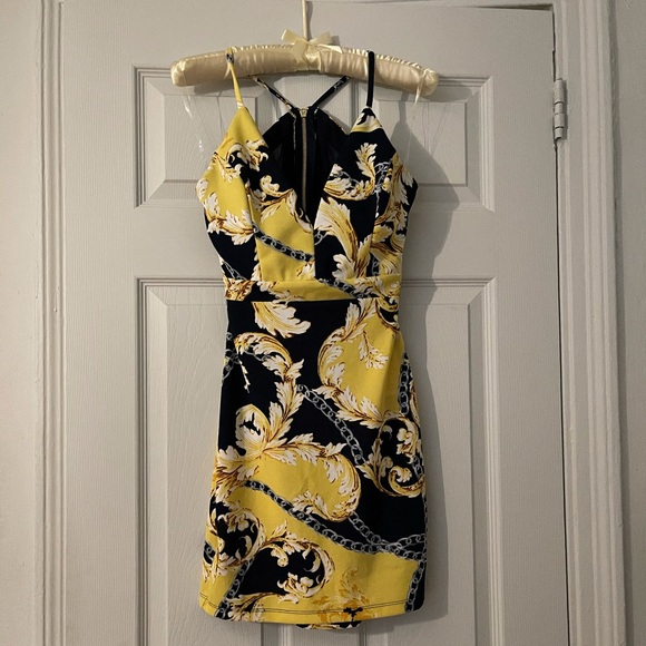 Racerback Printed Bodycon Dress_S Juniors - Picture 5 of 13